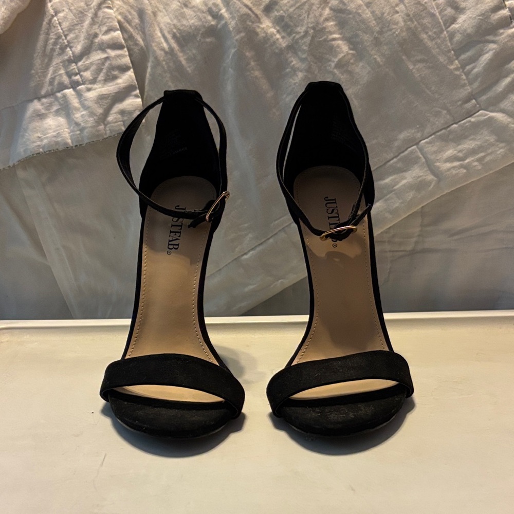 JustFab Elegant Black Heels